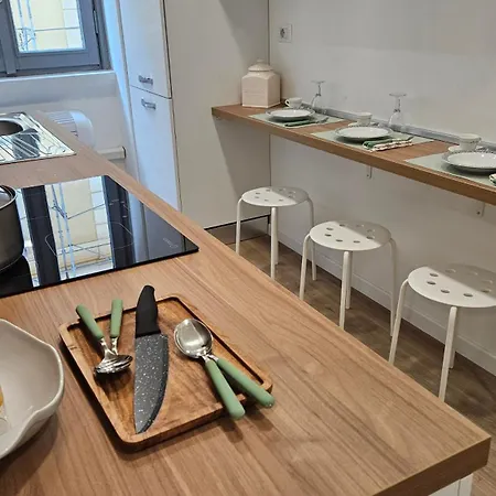 Elegant Two-Bedroom Apartment In The Heart Of Porta Romana, 2 Minutes From The Metro, With Easy Access To Qc Terme And The Duomo * Mailand