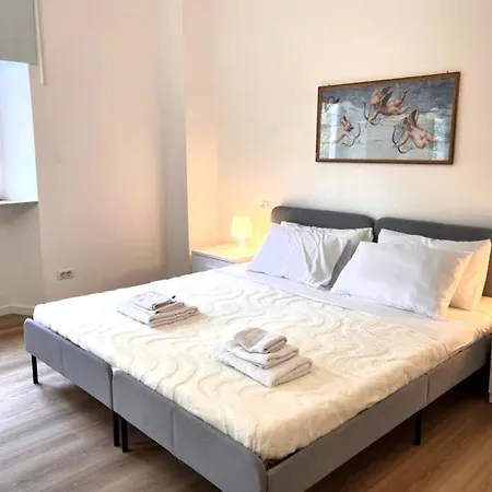 Apartman Duomo A 8 Min - Centro, Qc Terme, 2 Milánó